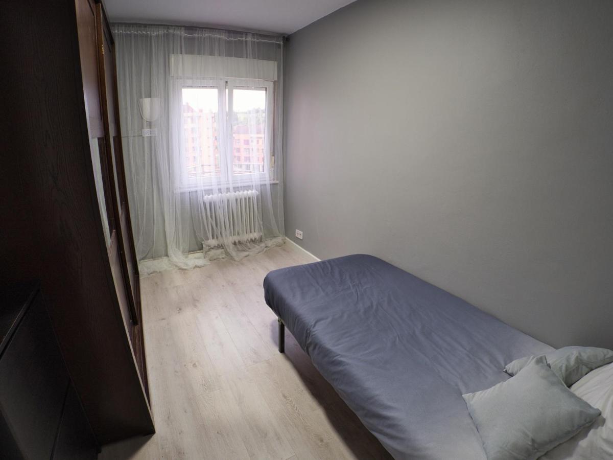 Bonito Piso Villafria Овиедо Екстериор снимка